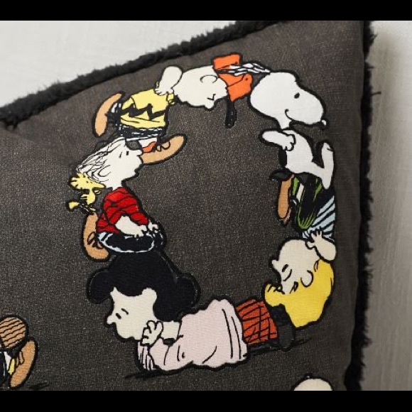 Pottery Barn Peanuts “LOVE” Happy Valentines Charlie Brown Pillow Cover … - Picture 4 of 16